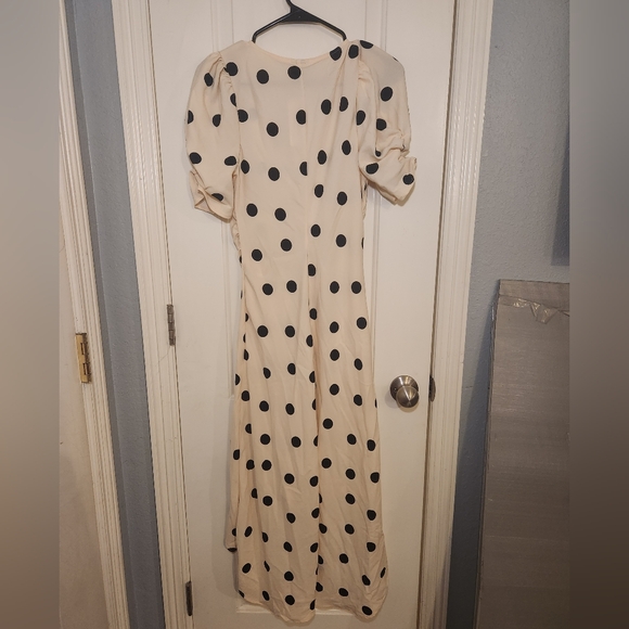 NWT Women's Crepe Short Sleeve Midi Dress - A New Day Beige Polka Dots XS - Picture 5 of 5